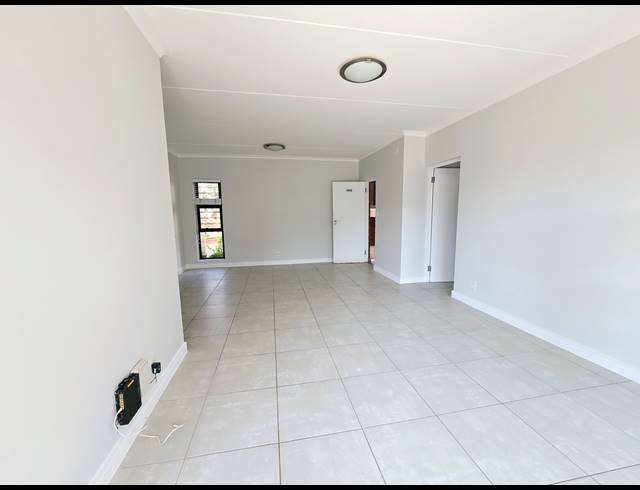 3 BEDROOM APARTMENT TO LET IN BALLITO CENTRAL